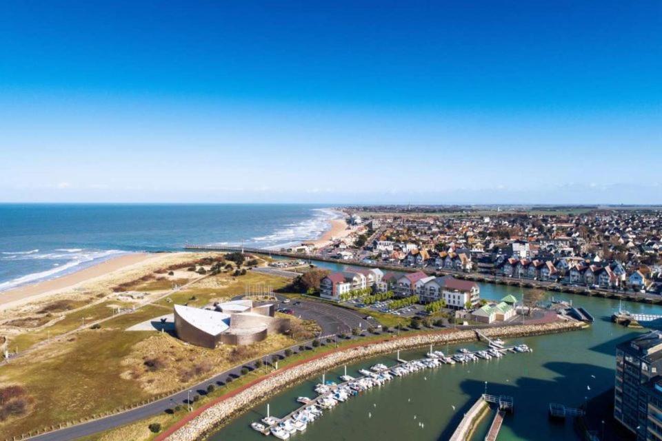 Embruns - F2 400M De La Mer - Juno Beach Bernieres-sur-Mer Ngoại thất bức ảnh